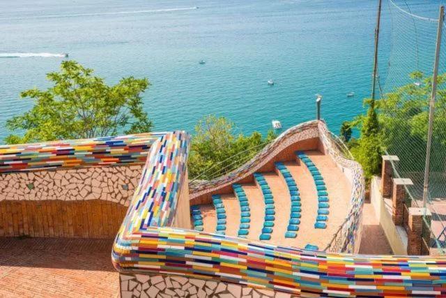B&B Due Su Due Holiday Vietri Luaran gambar