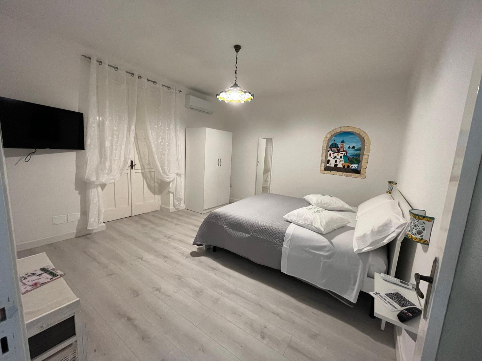 B&B Due Su Due Holiday Vietri Luaran gambar